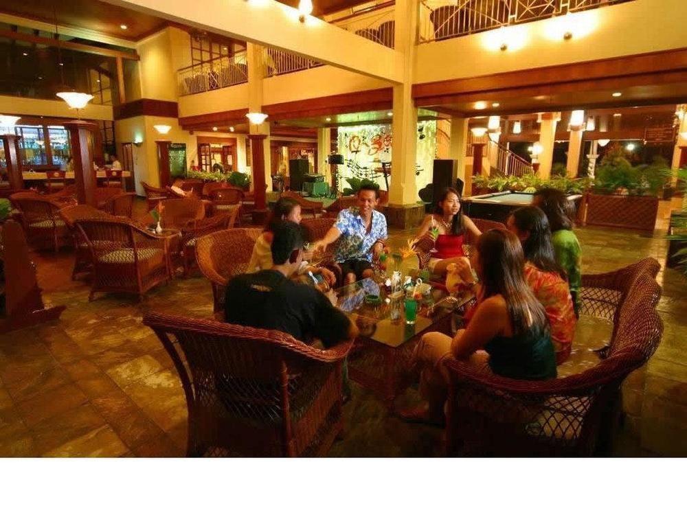 Sand & Sandals Desaru Beach Resort & Spa Ресторан фото The lobby of the hotel